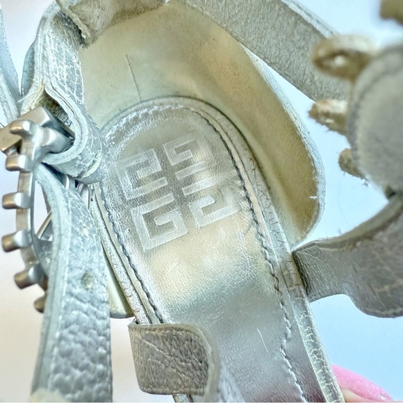 GIVENCHY METALLIC SILVER CRACKED LEATHER OPEN TOE CHUNKY HEELS - Picture 8 of 11